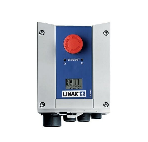 Questo tipo di centralina per sollevatori è dotata delle seguenti caratteristiche tecniche: Descrizione: Linak CBJ2 (LA 31) 1 motore Per sollevatori con portata 150 kg