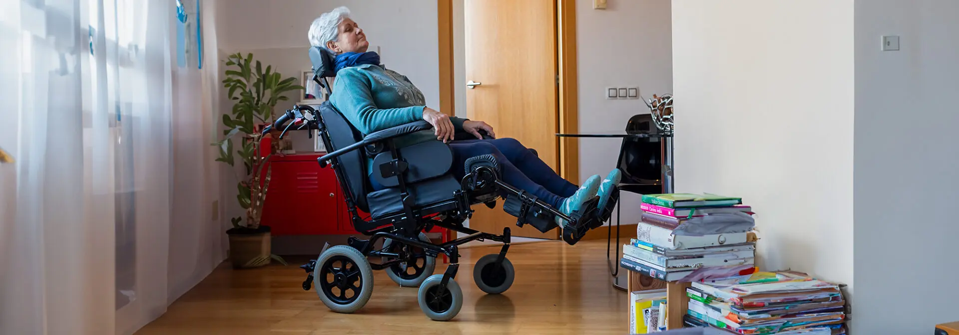 silla de ruedas balanca 10 11 totalcare foto modelo 1 1920x672 1